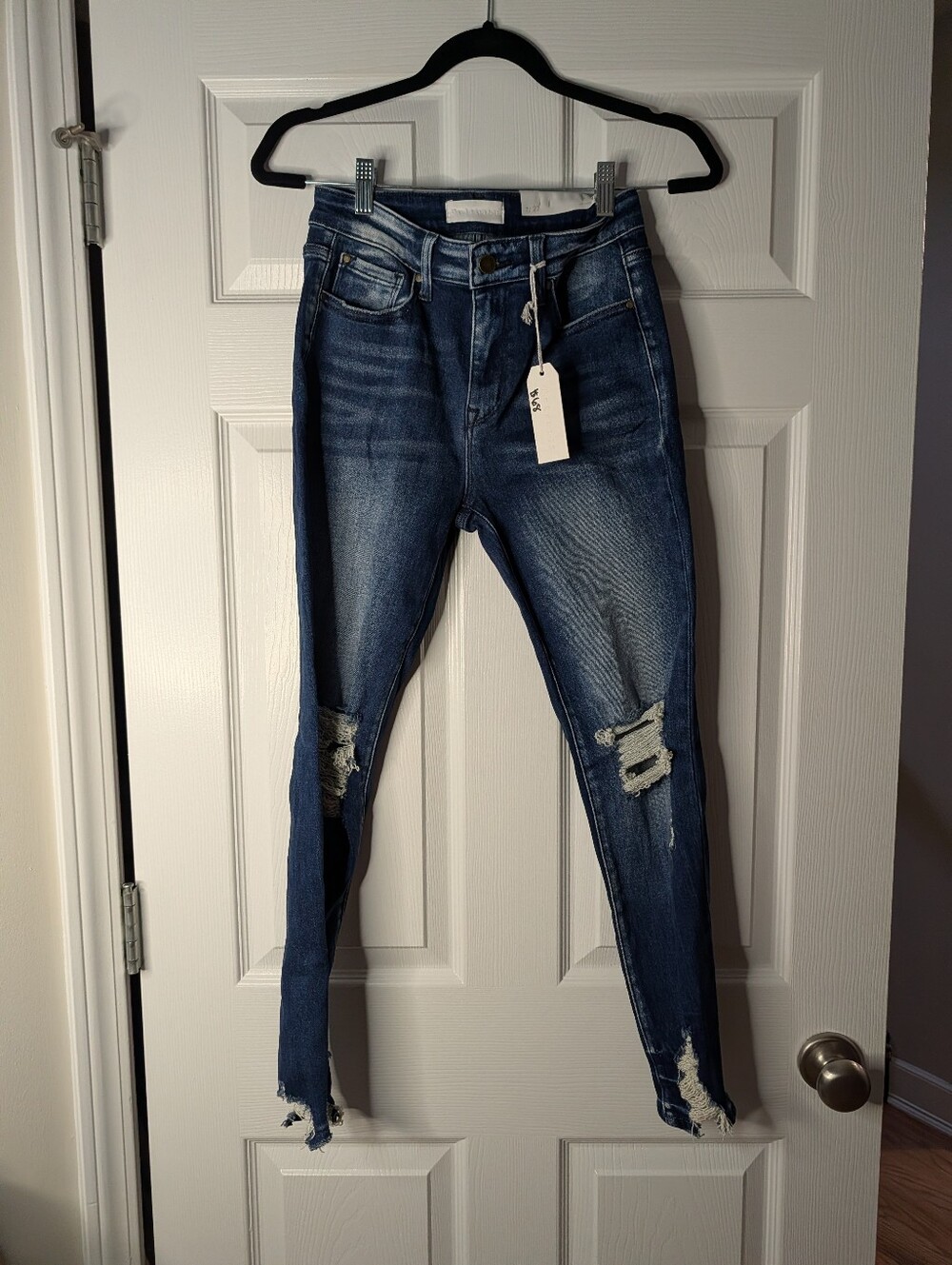 Petra 153 Women's Size 7/27 Distressed Skinny Jeans Dark Wash Ripped Raw Hem Y2K